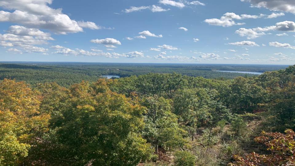 an arial view of a hiking trial in Massachusetts 