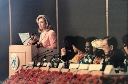Clinton addresses the delegates