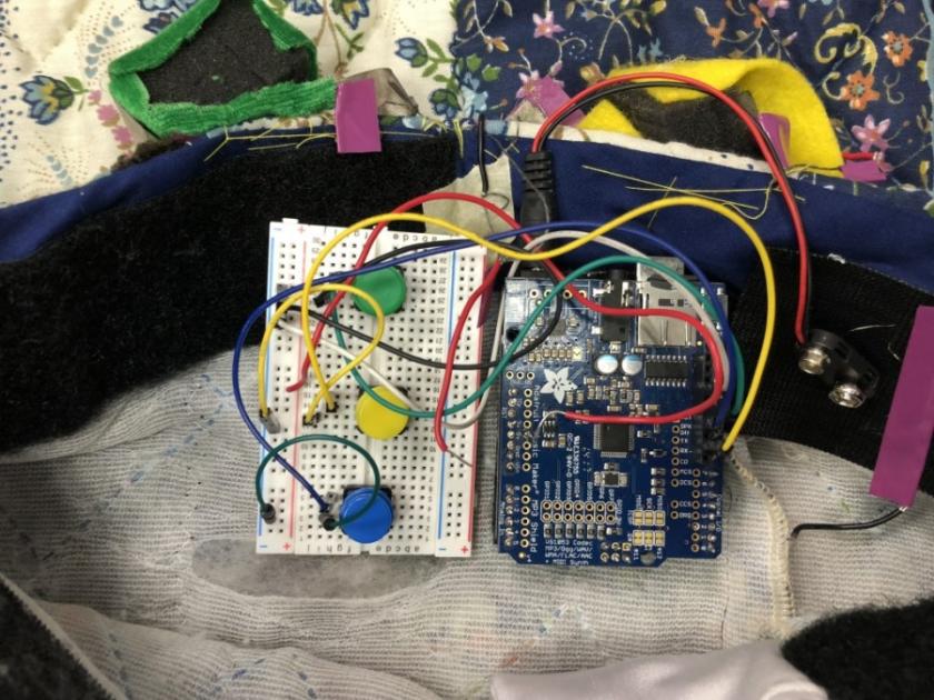 Electronics in the fidget quilt