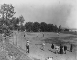 Black and white photograph of baseball game 1920